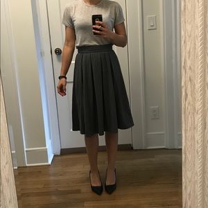 Grey skirt
